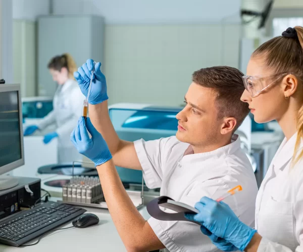 Ac-Med oferim servicii medicale pacientilor la locuita lor, efectuam analize medicale, consultatii medicale, kineoterapie, inestigatii medicale, fizioterapie Ac-Med oferim servicii medicale pacientilor la locuita lor, efectuam analize medicale, consultatii medicale, kineoterapie, inestigatii medicale, fizioterapie