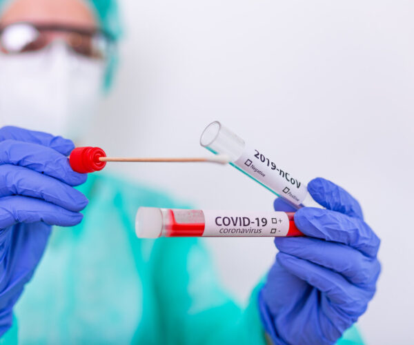 Ac-Med oferim servicii medicale pacientilor la locuita lor, efectuam analize medicale, consultatii medicale, kineoterapie, inestigatii medicale, fizioterapie